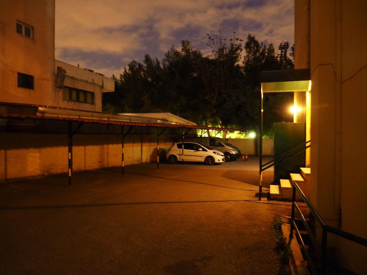 Aegli Hotel Атина Екстериор снимка